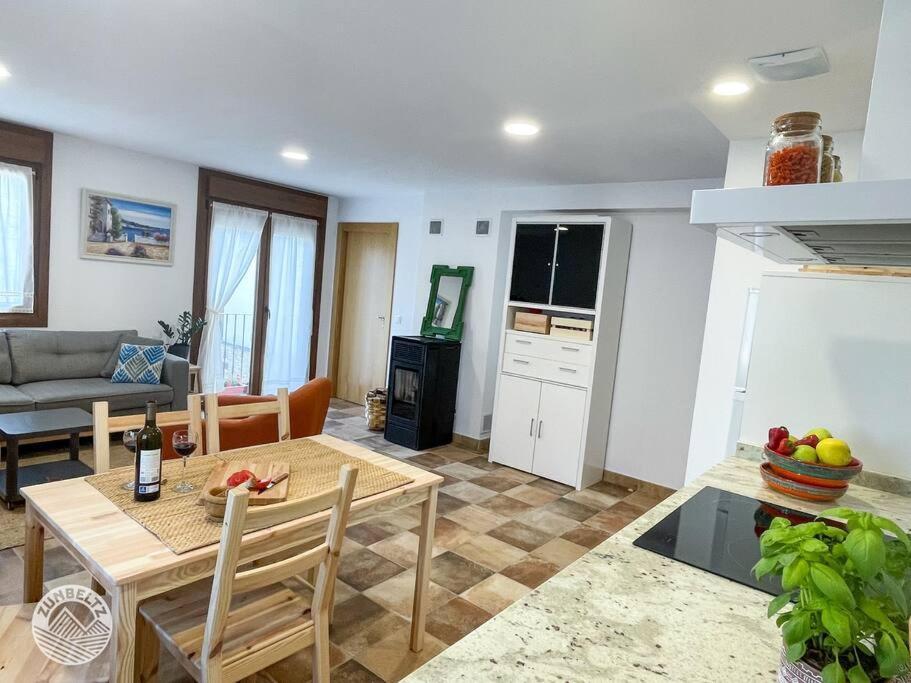 Casa Zunbeltz De 3 Habitaciones En Plena Montana Lezáun Екстериор снимка